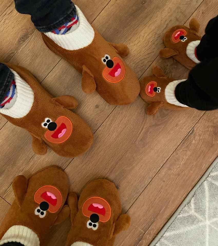Hey Duggee "Mum" Slipper Socks