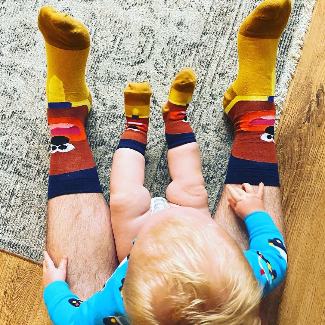Hey Duggee "Dad" Adult Socks